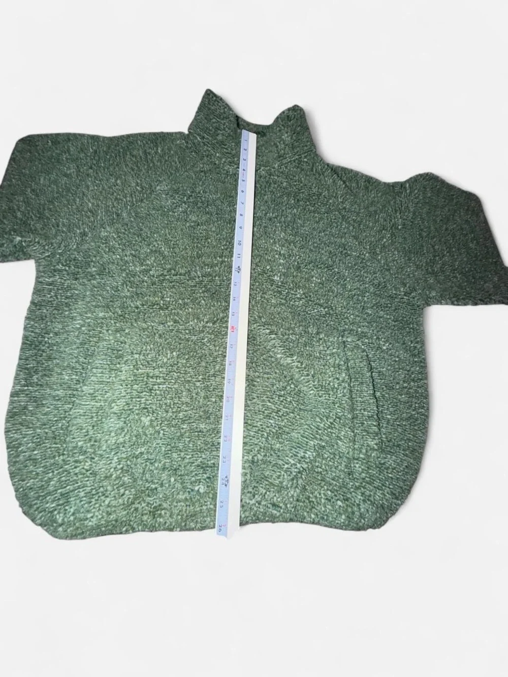 BDG Raglan Fleece Mock Neck Full exclusive from Urban Outfitters size M